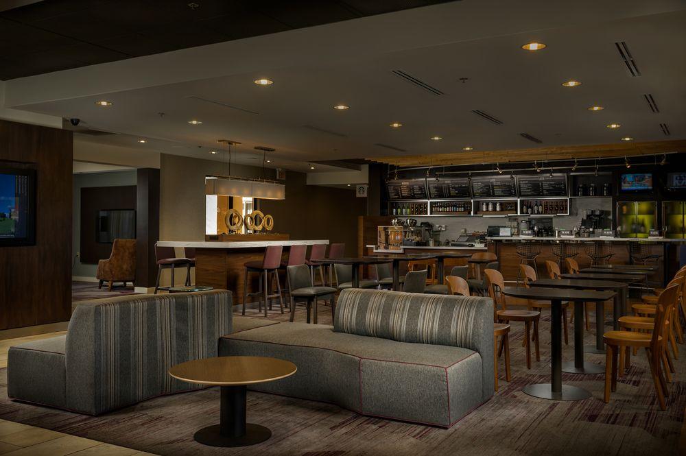 Courtyard By Marriott New Haven Orange Hotel Exterior photo