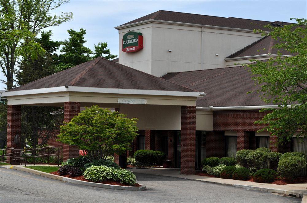 Courtyard By Marriott New Haven Orange Hotel Exterior photo