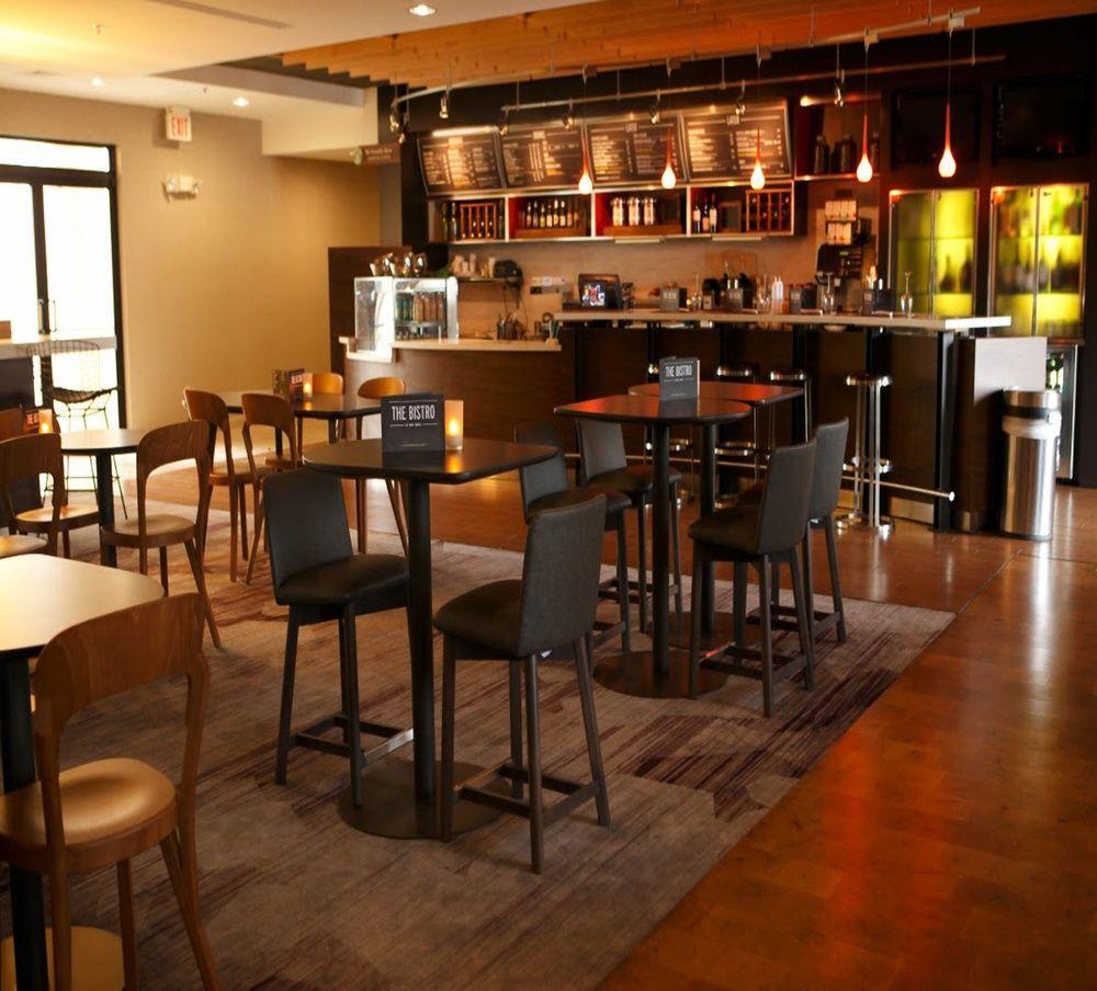 Courtyard By Marriott New Haven Orange Hotel Exterior photo