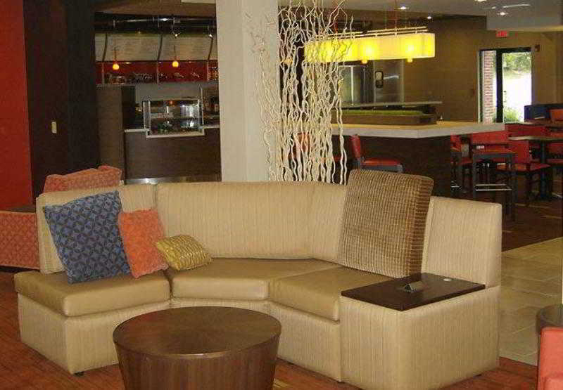 Courtyard By Marriott New Haven Orange Hotel Exterior photo